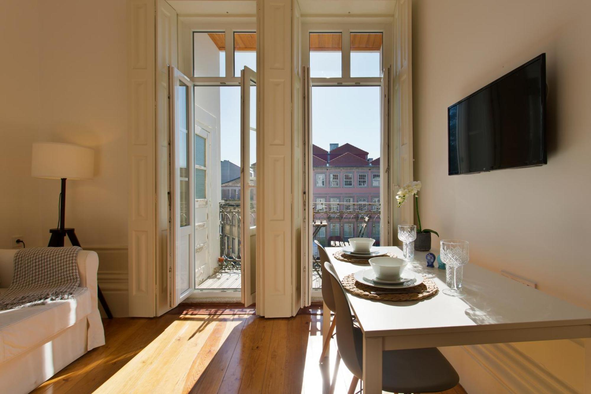 Fine Art Apartments City Center ポルト 部屋 写真