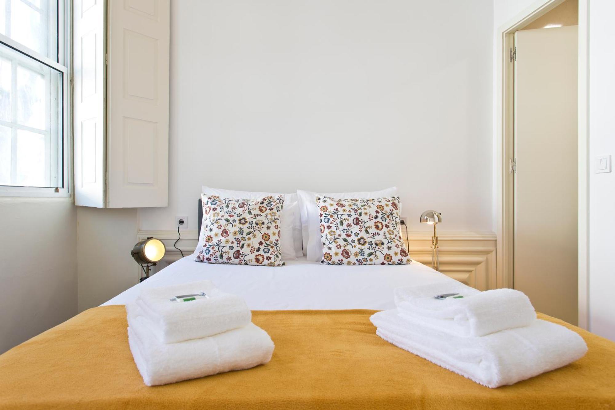 Fine Art Apartments City Center ポルト 部屋 写真