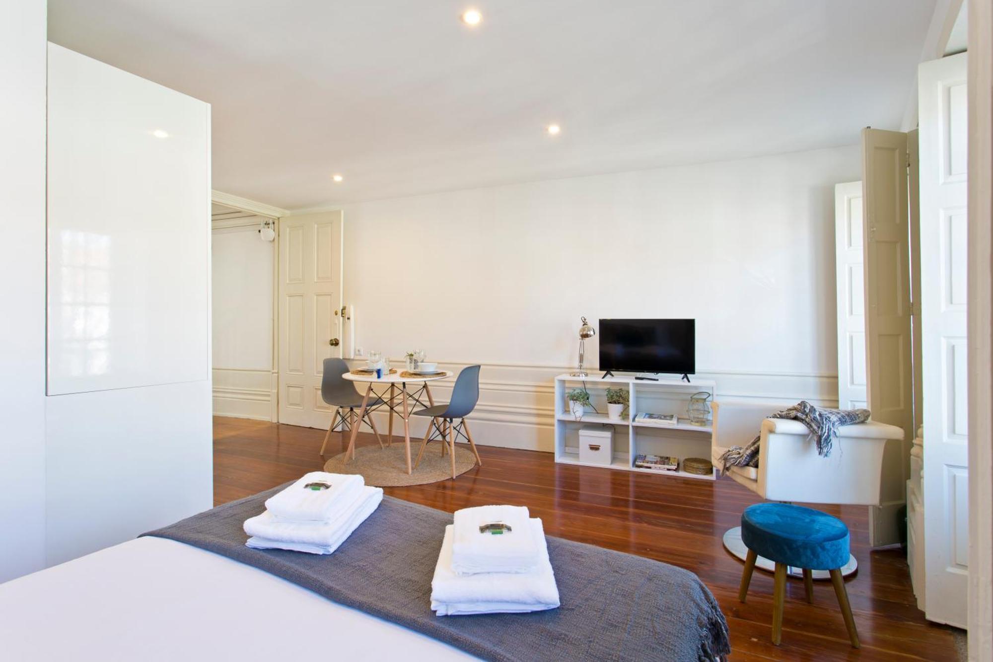 Fine Art Apartments City Center ポルト 部屋 写真