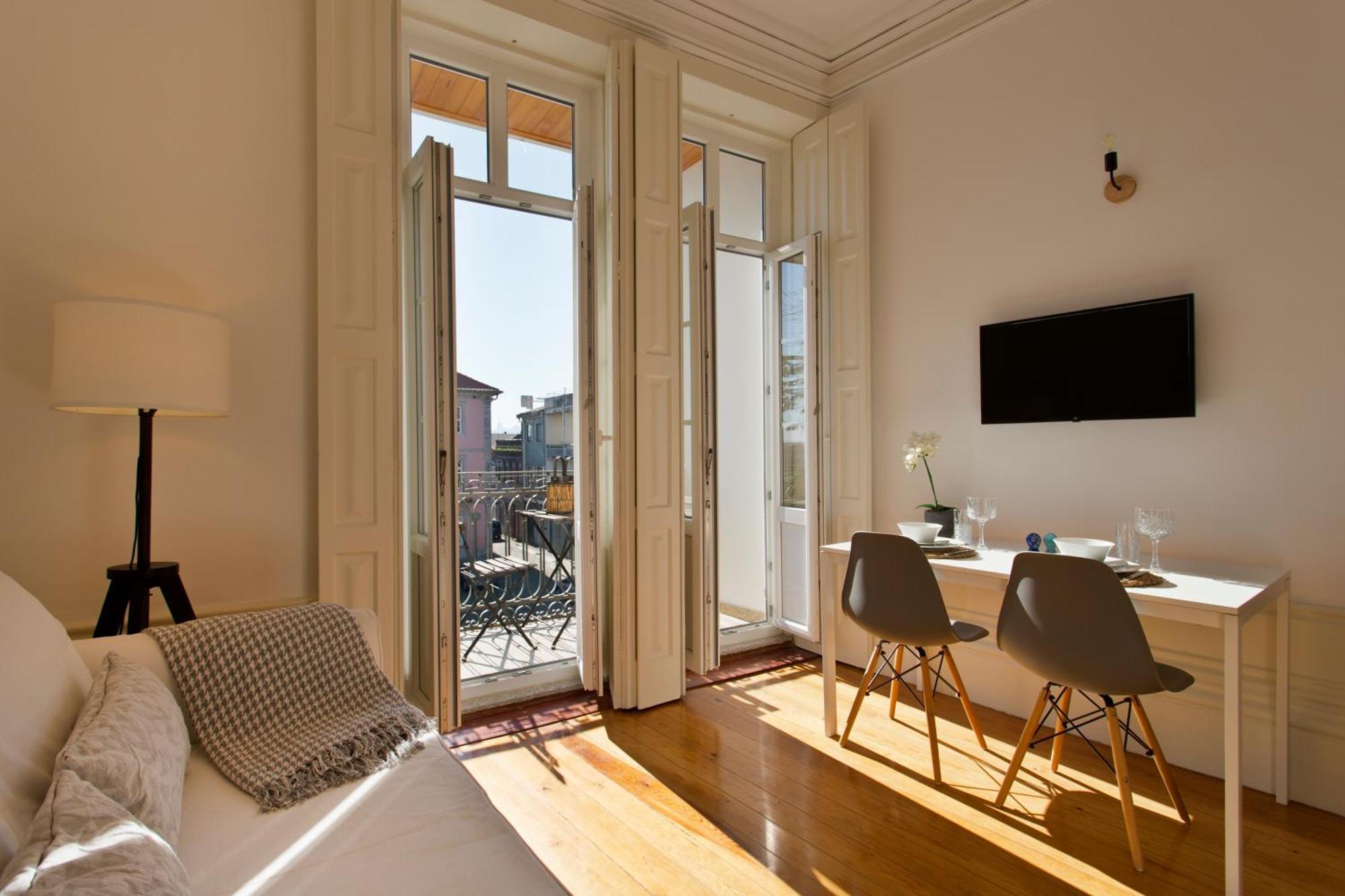 Fine Art Apartments City Center ポルト 部屋 写真